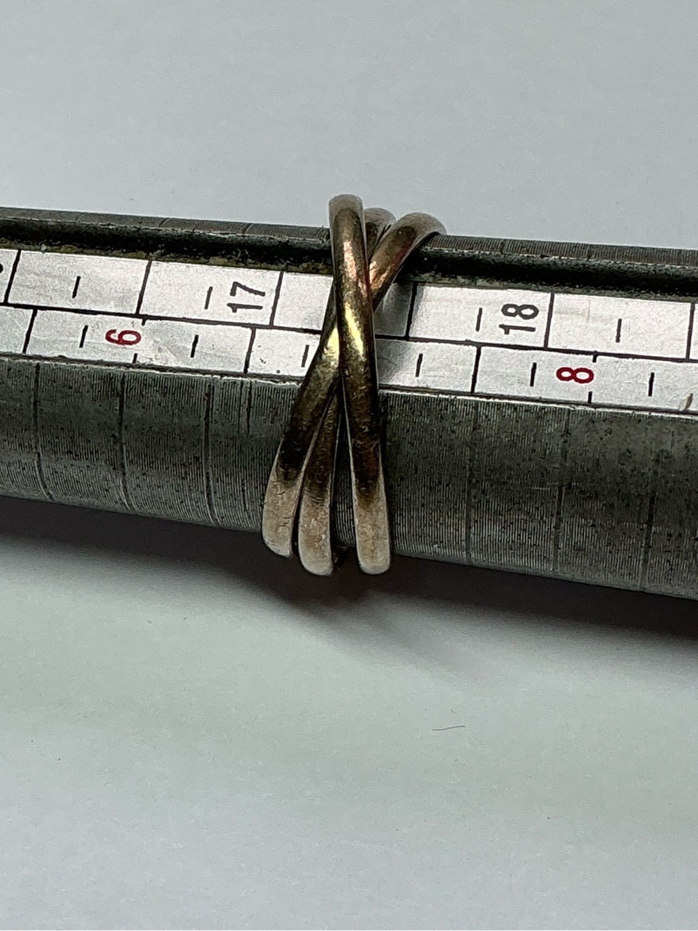 Sterling Silver Triple Band Interlocking Ring. Size 7